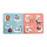 Open kinder-alfabet boekje met Arabische letters en bijpassende illustraties